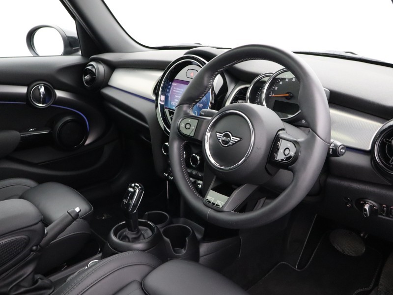 2022 (22) MINI HATCHBACK 1.5 Cooper Exclusive 5dr Auto 5580188