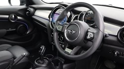 2022 (22) MINI HATCHBACK 1.5 Cooper Exclusive 5dr Auto 5580188
