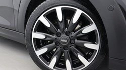 2022 (22) MINI HATCHBACK 1.5 Cooper Exclusive 5dr Auto 5580224