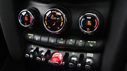 2022 (22) MINI HATCHBACK 1.5 Cooper Exclusive 5dr Auto 5580196