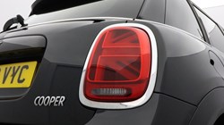 2022 (22) MINI HATCHBACK 1.5 Cooper Exclusive 5dr Auto 5580169