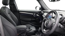 2022 (22) MINI HATCHBACK 1.5 Cooper Exclusive 5dr Auto 5580189