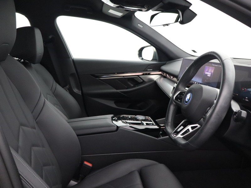 2024 (24) BMW I5 250kW eDrive40 M Sport 84kWh 4dr Auto 5566513