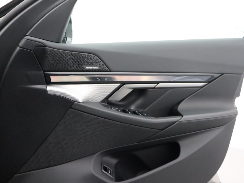 2024 (24) BMW I5 250kW eDrive40 M Sport 84kWh 4dr Auto 5566509