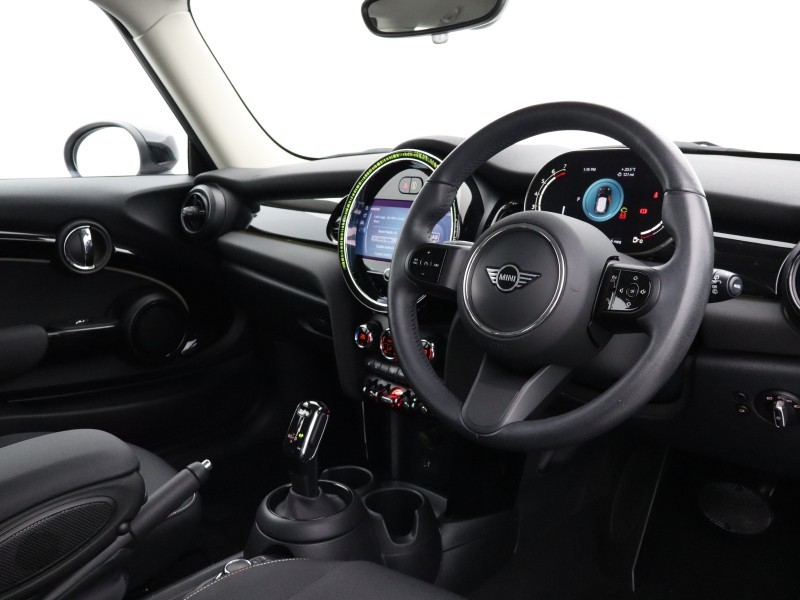 2023 (73) MINI HATCHBACK 1.5 Cooper Classic 3dr Auto 5574884