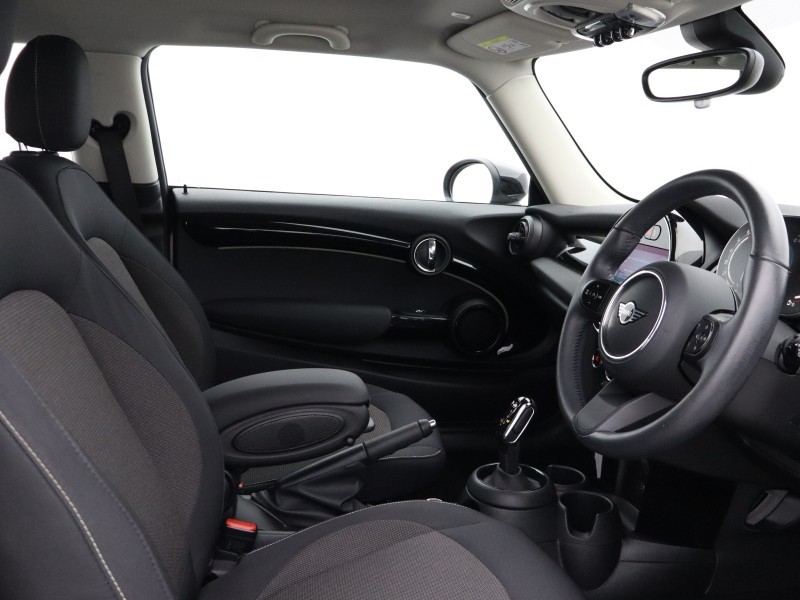 2023 (73) MINI HATCHBACK 1.5 Cooper Classic 3dr Auto 5574890
