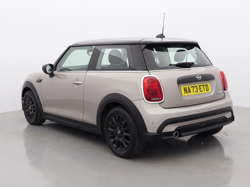 2023 (73) MINI HATCHBACK 1.5 Cooper Classic 3dr Auto 1