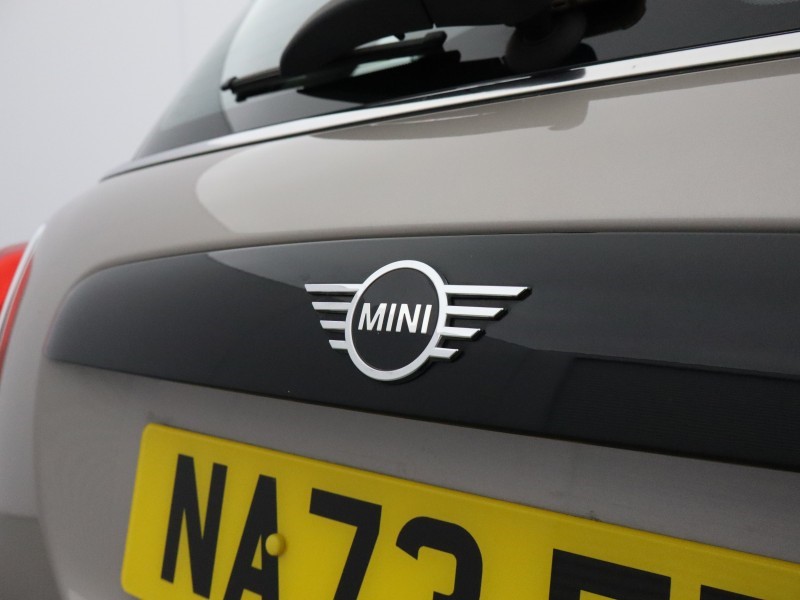 2023 (73) MINI HATCHBACK 1.5 Cooper Classic 3dr Auto 5574878