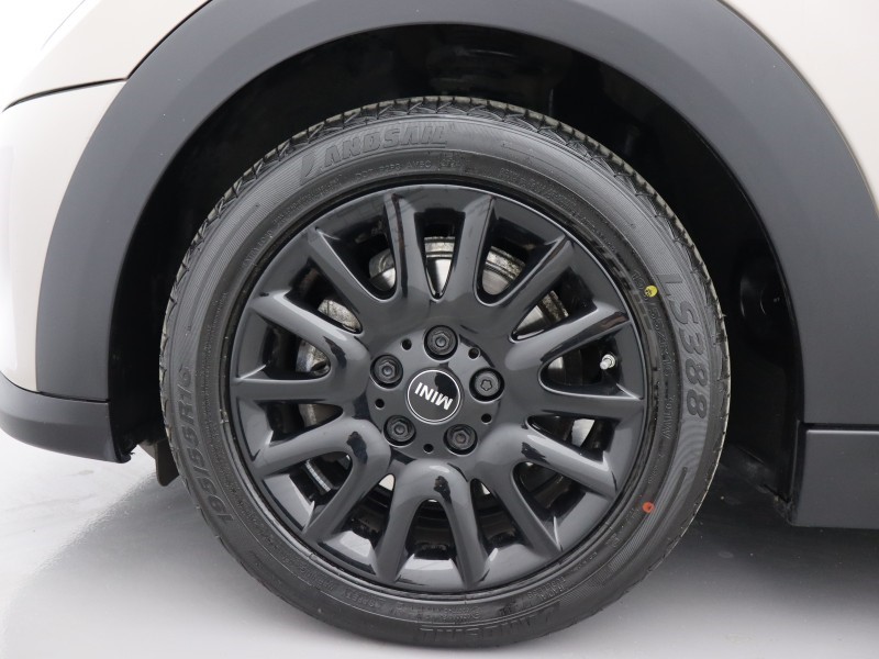 2023 (73) MINI HATCHBACK 1.5 Cooper Classic 3dr Auto 5574880