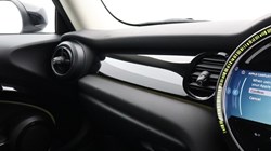 2023 (73) MINI HATCHBACK 1.5 Cooper Classic 3dr Auto 5574913
