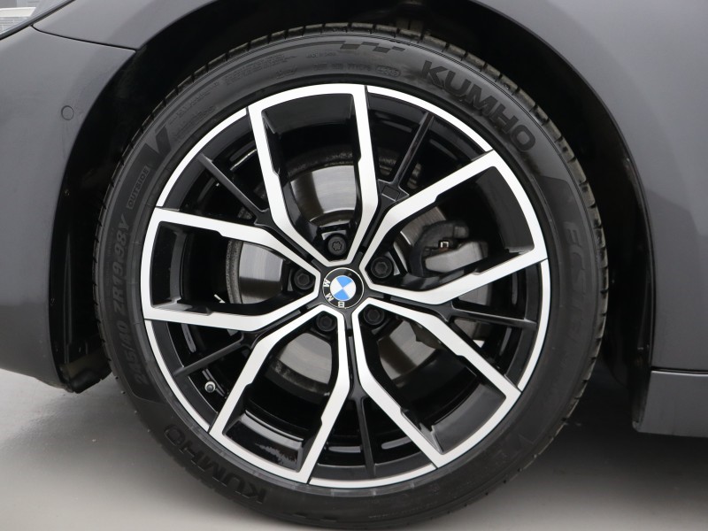 2023 (73) BMW 5 SERIES 520d MHT M Sport 5dr Step Auto 5616894