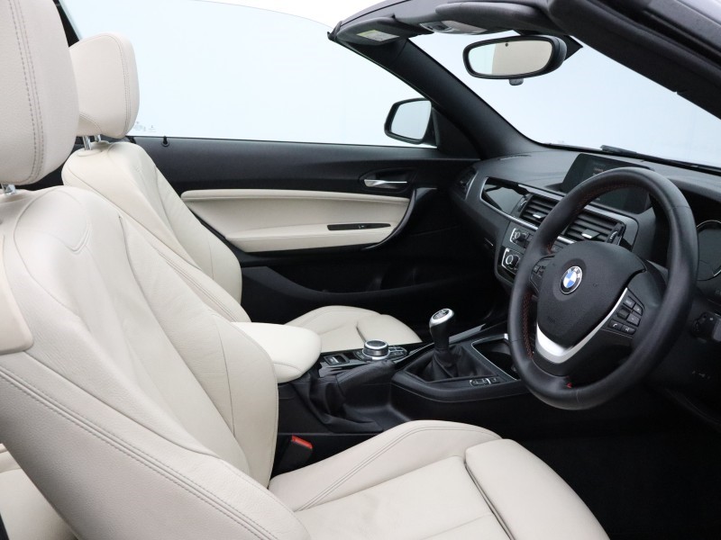 2020 (70) BMW 2 SERIES 218i Sport 2dr [Nav] 5602777