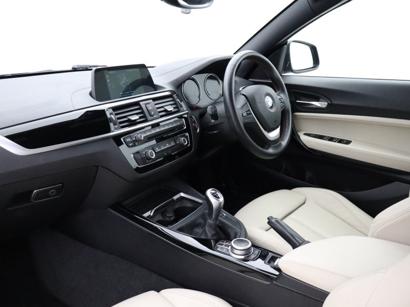 2020 (70) BMW 2 SERIES 218i Sport 2dr [Nav] 5602815