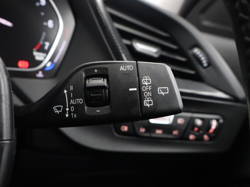 2020 (69) BMW 1 SERIES 118i Sport 5dr 5615079