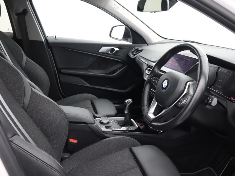 2020 (69) BMW 1 SERIES 118i Sport 5dr 5615054