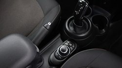 2022 (72) MINI HATCHBACK 1.5 Cooper Classic 5dr Auto 5657317