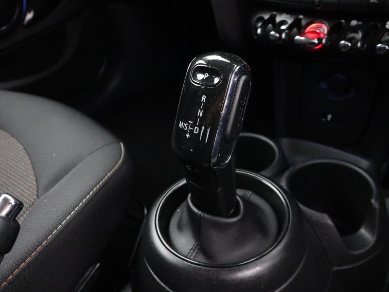 2022 (72) MINI HATCHBACK 1.5 Cooper Classic 5dr Auto 5657319