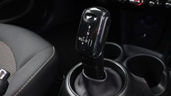 2022 (72) MINI HATCHBACK 1.5 Cooper Classic 5dr Auto 5657319