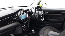 2022 (72) MINI HATCHBACK 1.5 Cooper Classic 5dr Auto 5657344