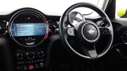 2022 (72) MINI HATCHBACK 1.5 Cooper Classic 5dr Auto 5657340