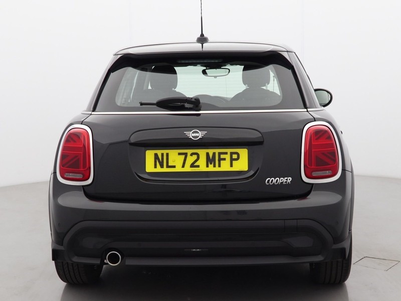2022 (72) MINI HATCHBACK 1.5 Cooper Classic 5dr Auto 5657303