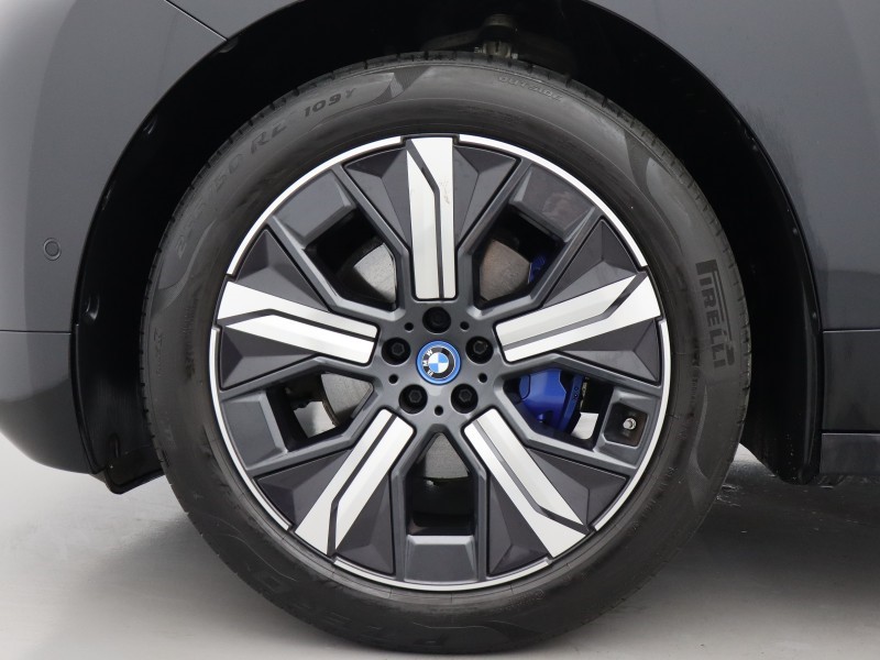 2023 (73) BMW iX 240kW xDrive40 M Sport 76.6kWh 5dr Auto 5658648