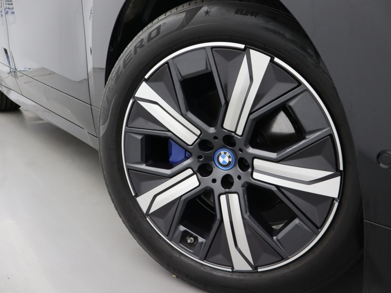 2023 (73) BMW iX 240kW xDrive40 M Sport 76.6kWh 5dr Auto 5658691
