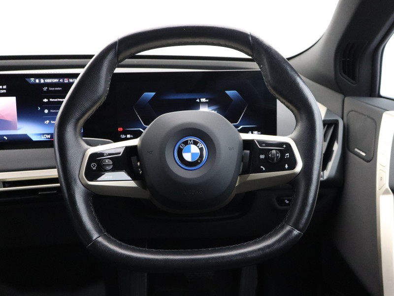 2023 (73) BMW iX 240kW xDrive40 M Sport 76.6kWh 5dr Auto 5658687