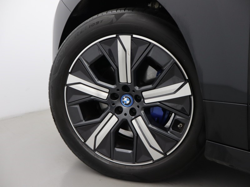 2023 (73) BMW iX 240kW xDrive40 M Sport 76.6kWh 5dr Auto 5658692