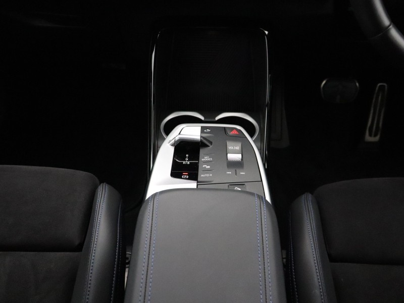 2024 (24) BMW iX2 150kW eDrive20 M Sport 65kWh 5dr Auto 5602005