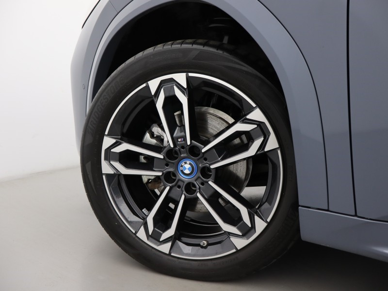 2024 (24) BMW iX2 150kW eDrive20 M Sport 65kWh 5dr Auto 5602013