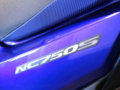 2020 (20) Honda NC750S