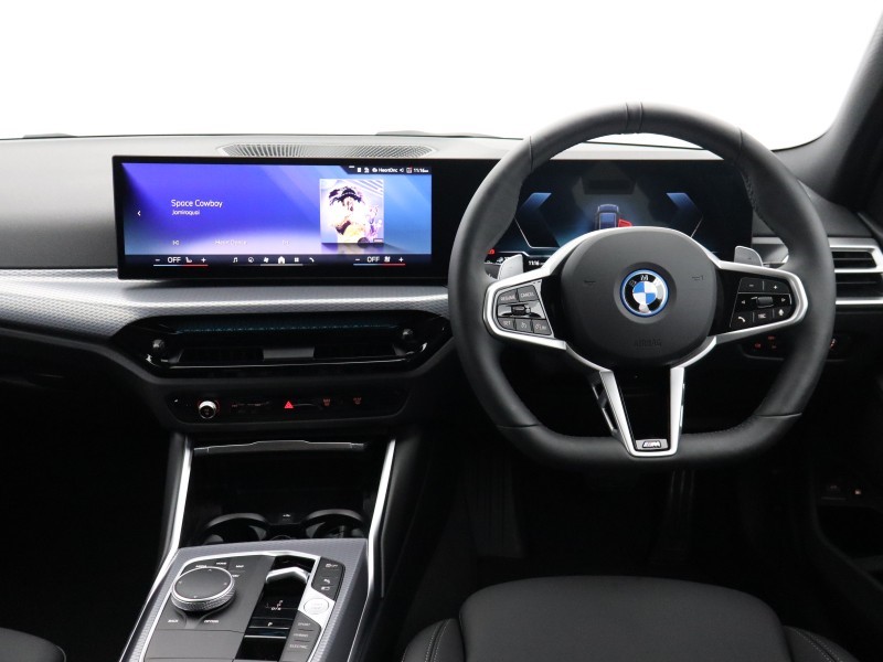 2026 (26) BMW 3 SERIES 330e 22.3 kWh M Sport 5dr Step Auto 5746069