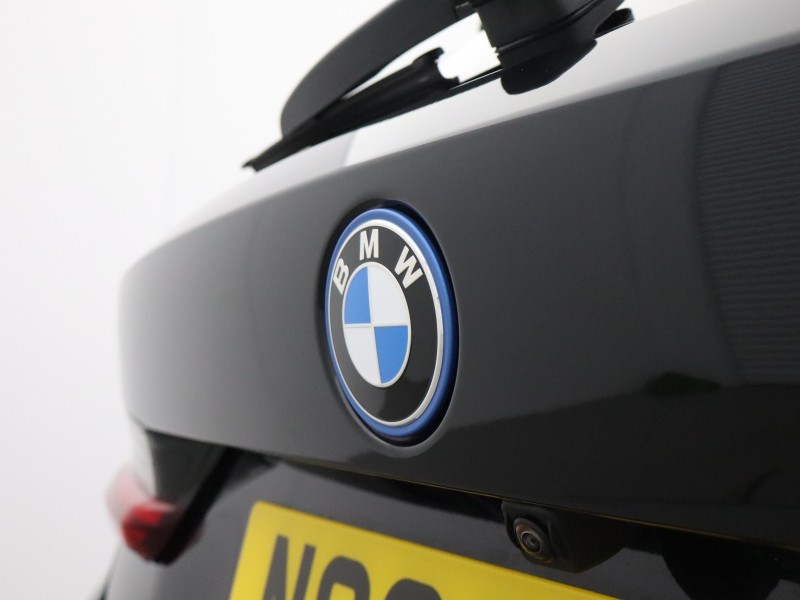 2026 (26) BMW 3 SERIES 330e 22.3 kWh M Sport 5dr Step Auto 5746048