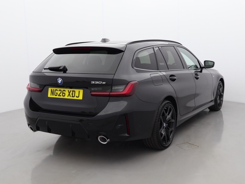 2026 (26) BMW 3 SERIES 330e 22.3 kWh M Sport 5dr Step Auto 5746043