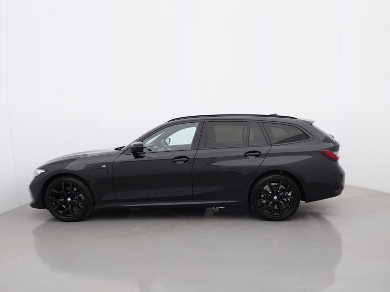 2026 (26) BMW 3 SERIES 330e 22.3 kWh M Sport 5dr Step Auto 5746040