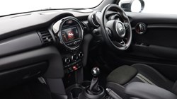2020 (20) MINI HATCHBACK 1.5 Cooper Sport II 3dr 5608439