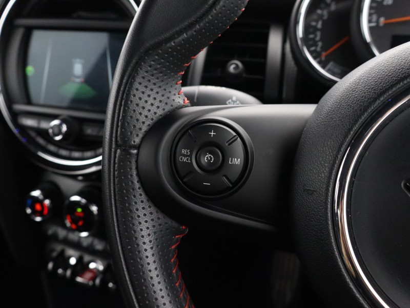 2020 (20) MINI HATCHBACK 1.5 Cooper Sport II 3dr 5608413