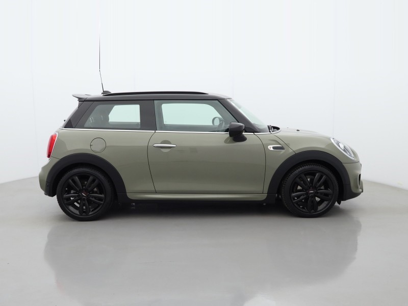 2020 (20) MINI HATCHBACK 1.5 Cooper Sport II 3dr 5608379