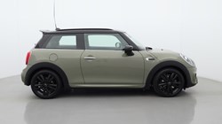 2020 (20) MINI HATCHBACK 1.5 Cooper Sport II 3dr 5608379