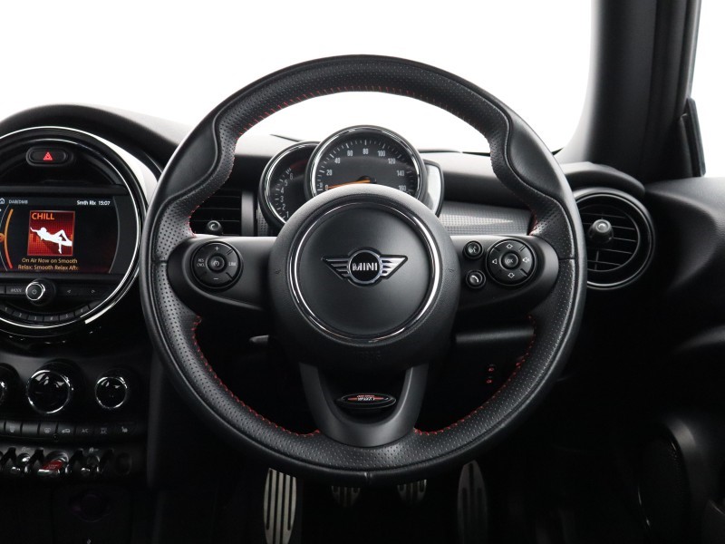 2020 (20) MINI HATCHBACK 1.5 Cooper Sport II 3dr 5608431