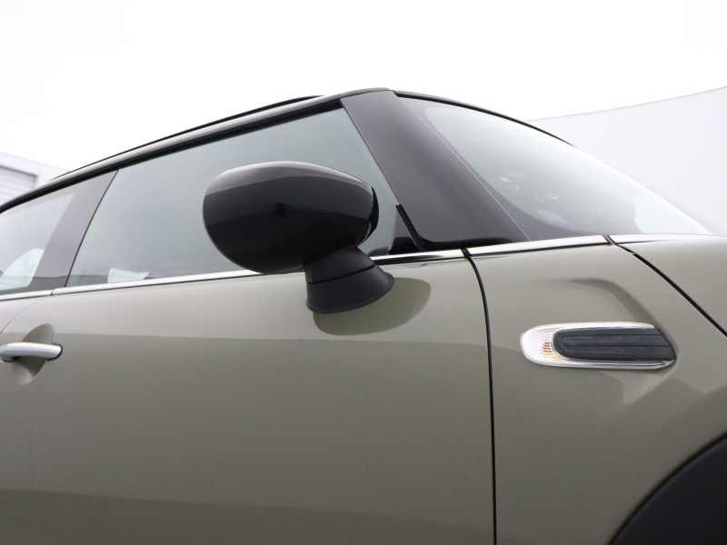 2020 (20) MINI HATCHBACK 1.5 Cooper Sport II 3dr 5608392