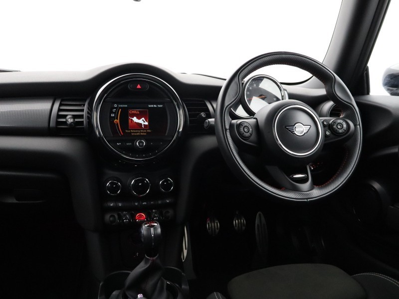 2020 (20) MINI HATCHBACK 1.5 Cooper Sport II 3dr 5608432