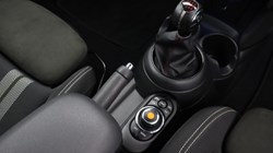 2020 (20) MINI HATCHBACK 1.5 Cooper Sport II 3dr 5608400