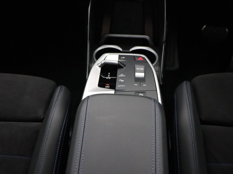 2025 (25) BMW iX1 150kW eDrive20 M Sport 65kWh 5dr Auto 5602436