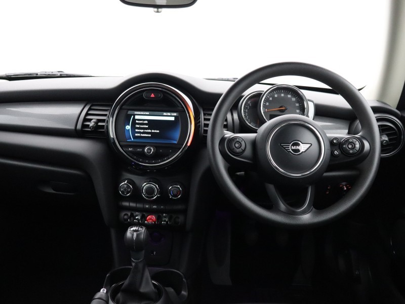 2019 (69) MINI HATCHBACK 1.5 Cooper Classic II 3dr 5616805