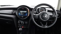 2019 (69) MINI HATCHBACK 1.5 Cooper Classic II 3dr 5616805