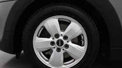 2019 (69) MINI HATCHBACK 1.5 Cooper Classic II 3dr 5616773