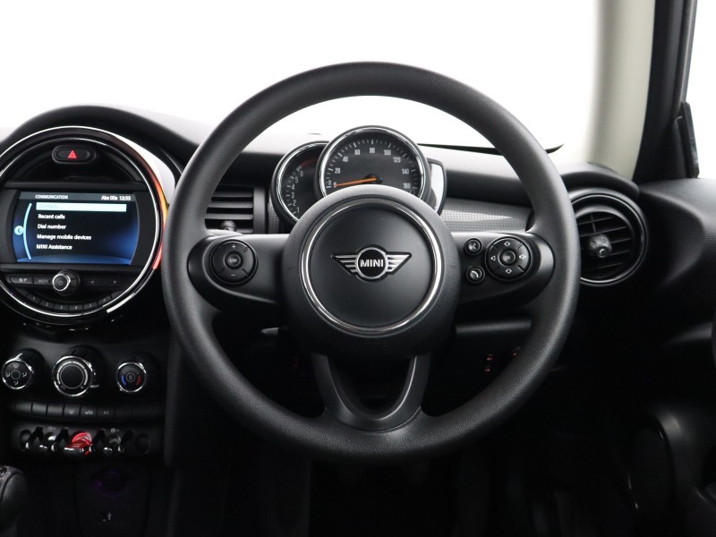 2019 (69) MINI HATCHBACK 1.5 Cooper Classic II 3dr 5616806