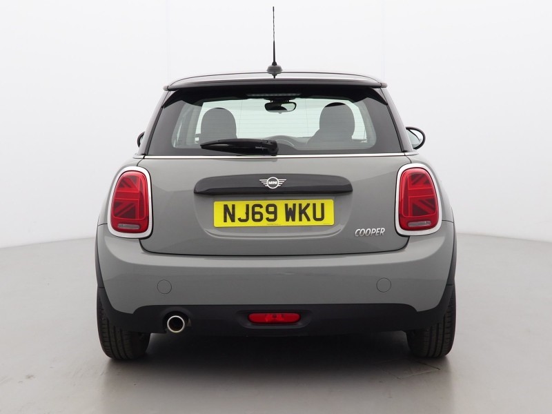 2019 (69) MINI HATCHBACK 1.5 Cooper Classic II 3dr 5616763